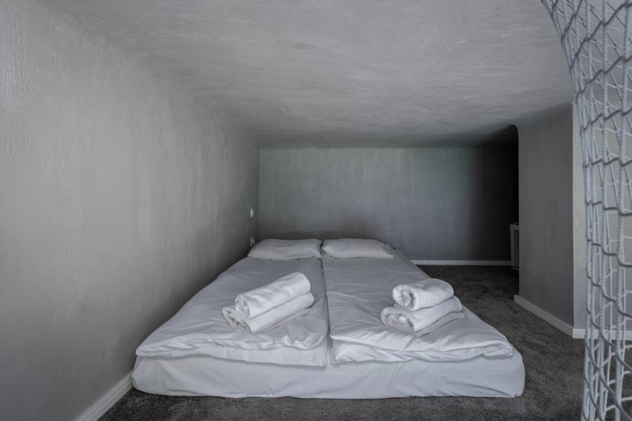 Parkside Fresh Apartments - Old Town Guesthouse - By Upstairs Cracovia Exterior foto