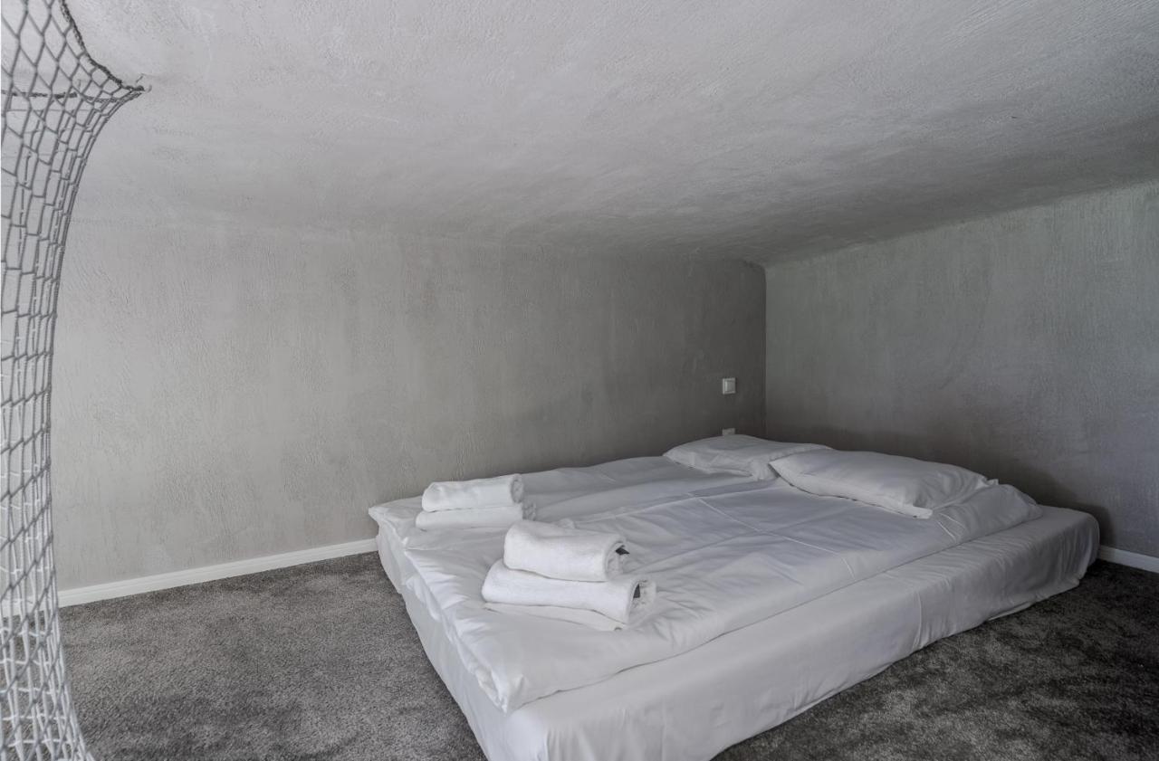 Parkside Fresh Apartments - Old Town Guesthouse - By Upstairs Cracovia Exterior foto