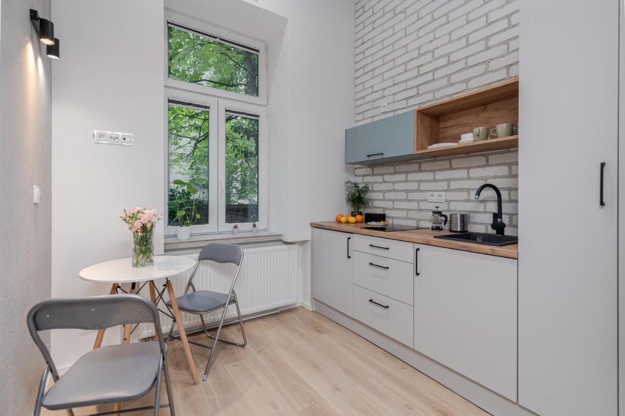 Parkside Fresh Apartments - Old Town Guesthouse - By Upstairs Cracovia Exterior foto