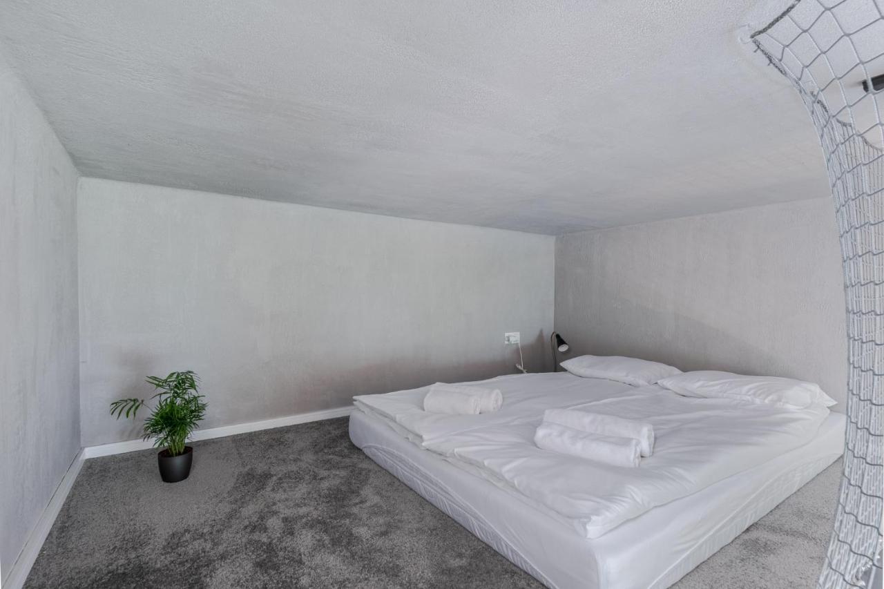 Parkside Fresh Apartments - Old Town Guesthouse - By Upstairs Cracovia Exterior foto